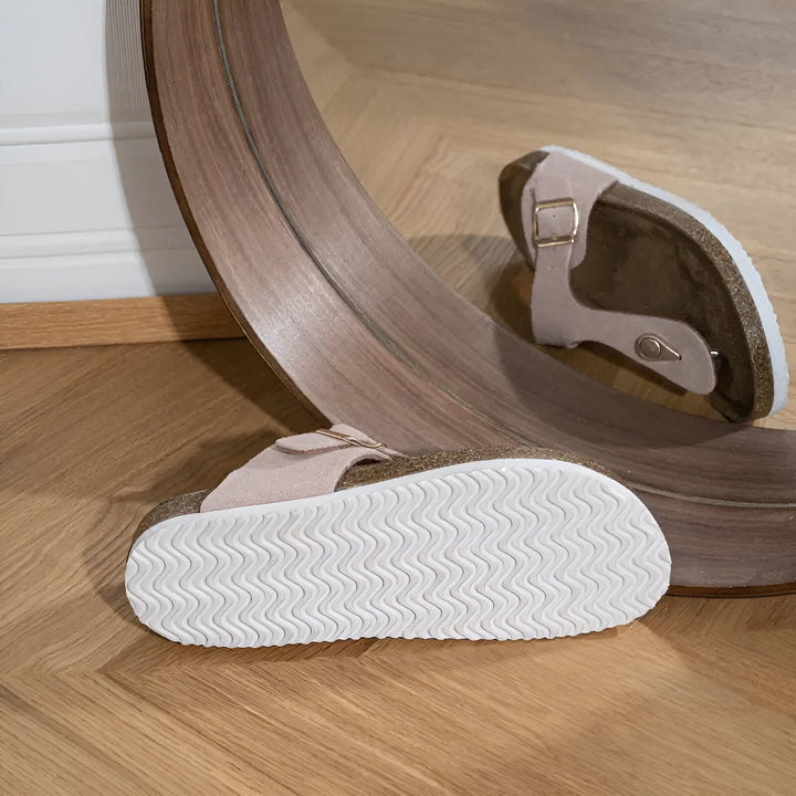 Stützende leichte orthopädische Sommersandalen