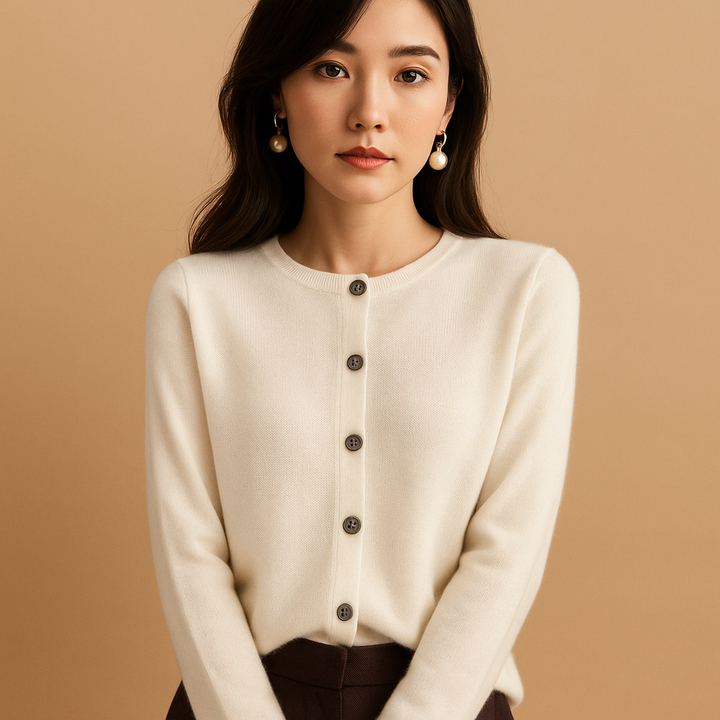 V-Ausschnitt Damen-Cardigan mit Knöpfen und langen Ärmeln | Ilse