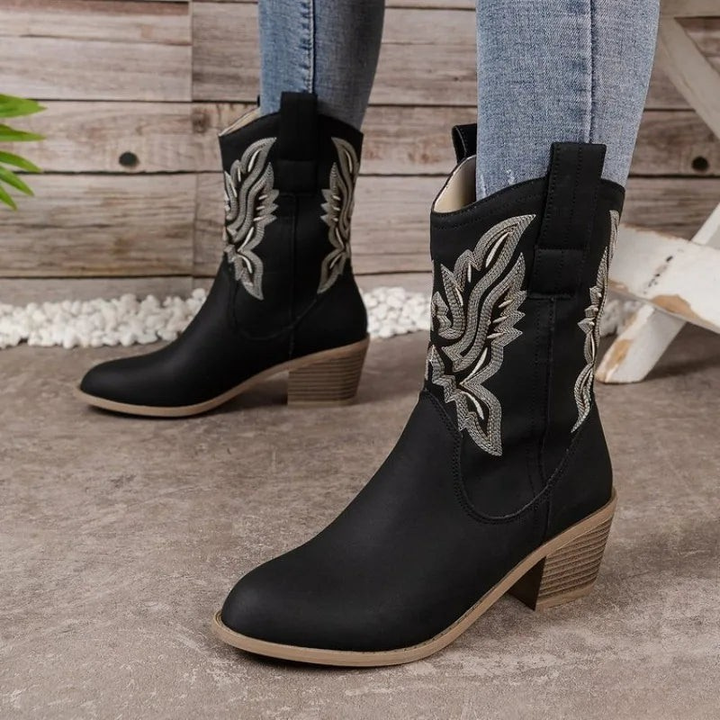 Emilia | Elegante bestickte Winterstiefel