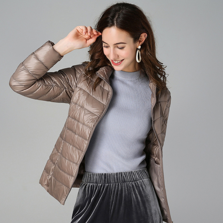 Aurora – Neue ultraleichte Jacke mit weißen Entenfedern