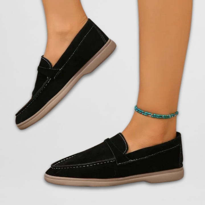 Slip-On-Loafer Damen – Oberfläche in Wildlederoptik mit aufgenähtem Obermaterialeinsatz