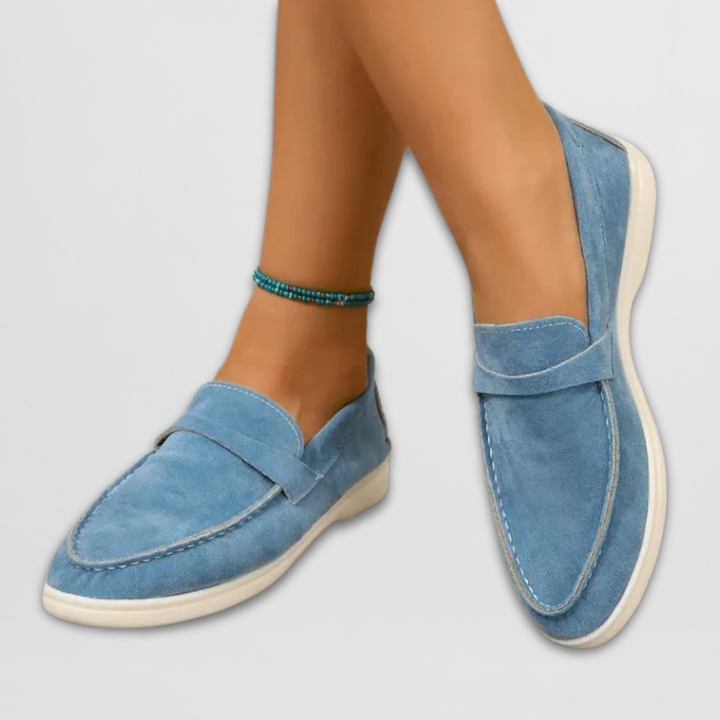 Slip-On-Loafer Damen – Oberfläche in Wildlederoptik mit aufgenähtem Obermaterialeinsatz