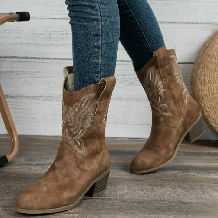 Emilia | Elegante bestickte Winterstiefel