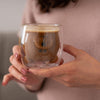 (1 + 1 GRATIS TEMPORÄR) HugMug™ - Die Tasse, die Ihre Seele wärmt