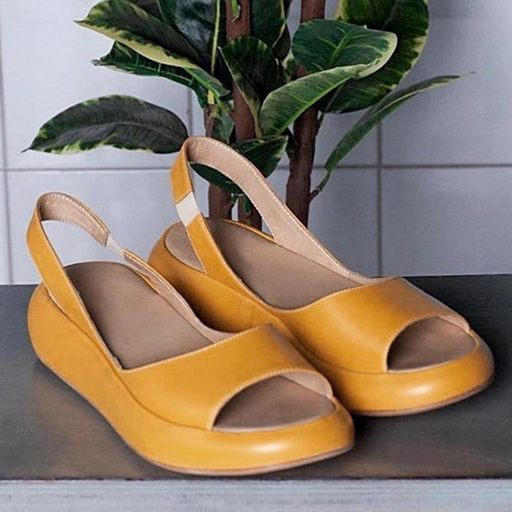 Elegante Damensandalen mit offenem Plateau