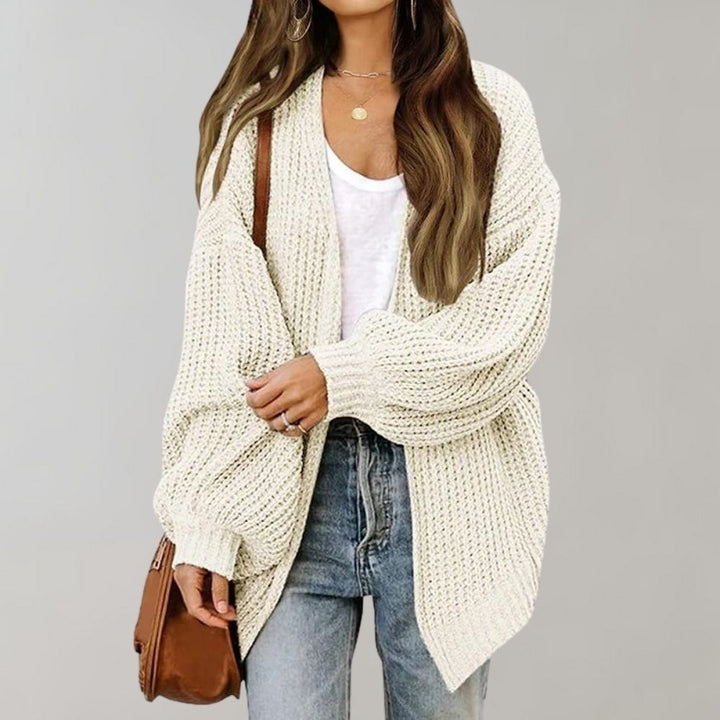 Gestrickte Damen-Strickjacke mit langen Ärmeln | Selina