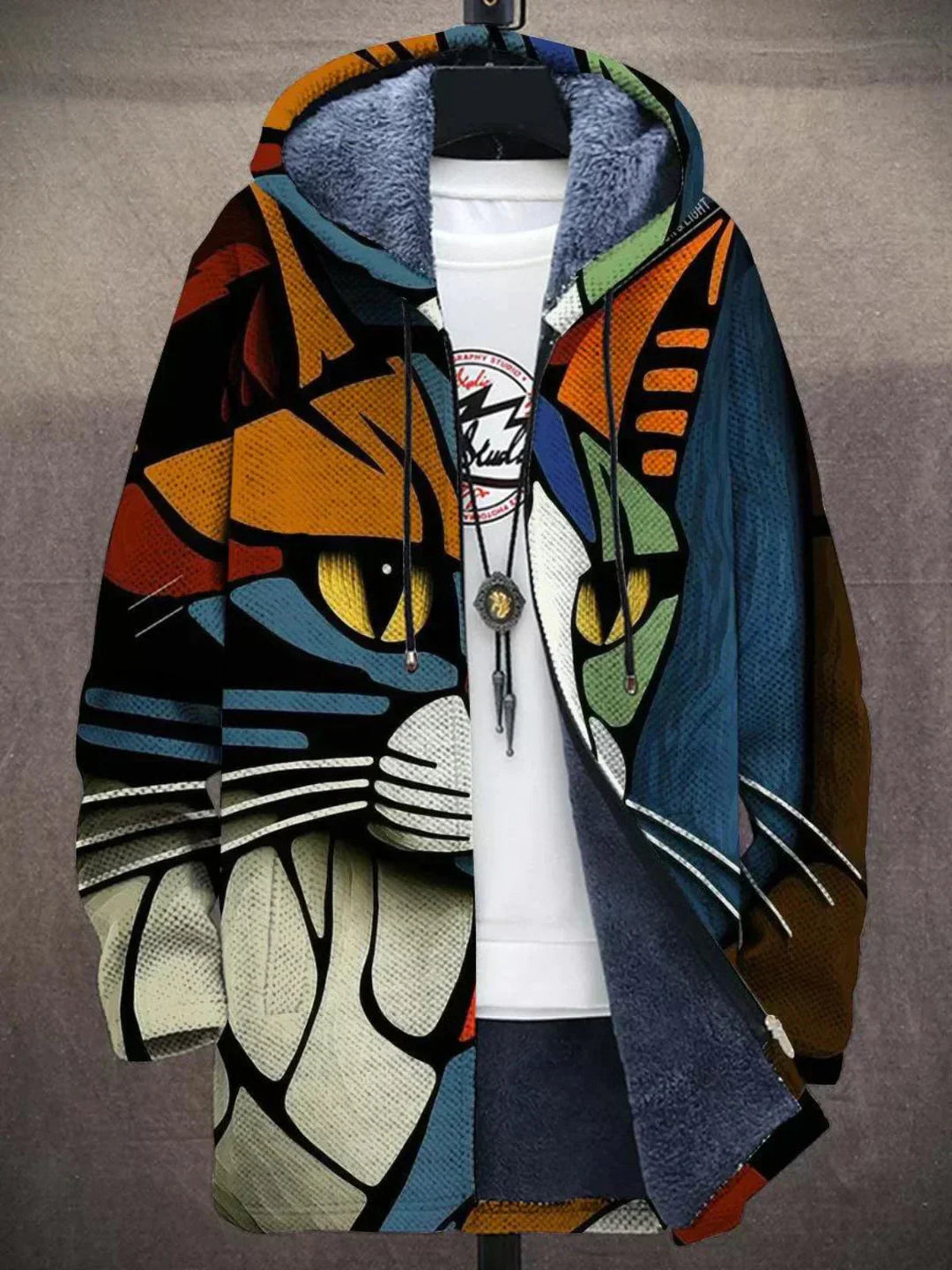 Delilah | Luxuriöser Cardigan mit künstlerischer Inspiration