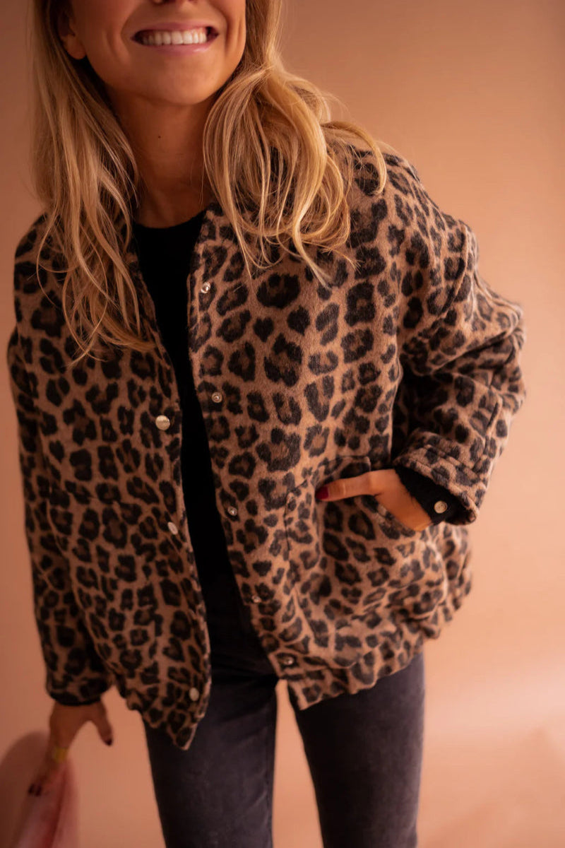 Suzanne™ – Bomberjacke mit Leopardenmuster für Damen