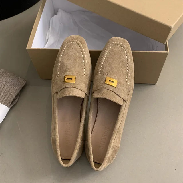 Lina - Britische Schuhe aus leichtem Wildleder