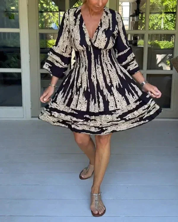 Mini-Sommerkleid Damen Gemusterte Oberfläche mit V-Ausschnitt
