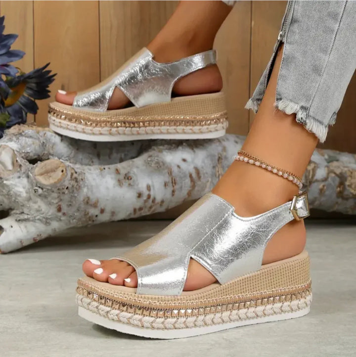 Plateausandalen Damen Geflochtenes Design mit Cut-out-Details