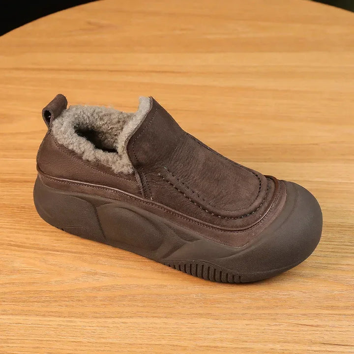 Bequeme und modische orthopädische Stiefel