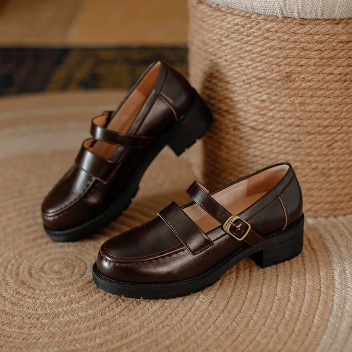 Melanie | Leichte Lederschuhe im klassischen Stil