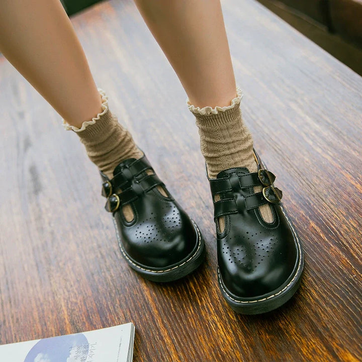 Coraline | Lederschuhe im japanischen Stil