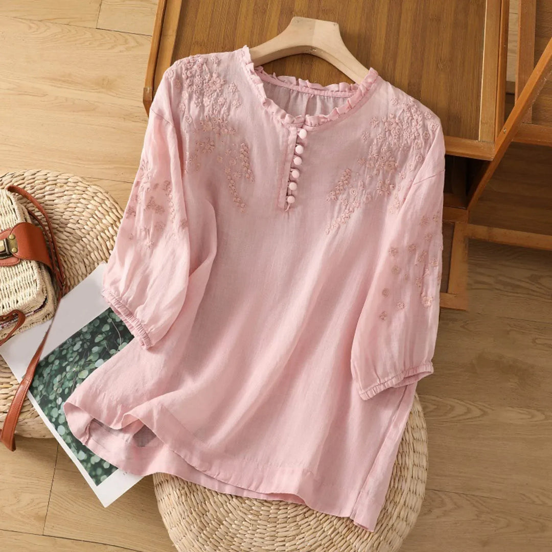 Evelyn – Bestickte Bluse mit Knopfleiste vorne