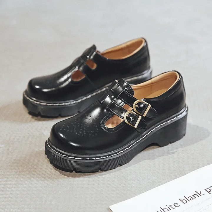 Coraline | Lederschuhe im japanischen Stil