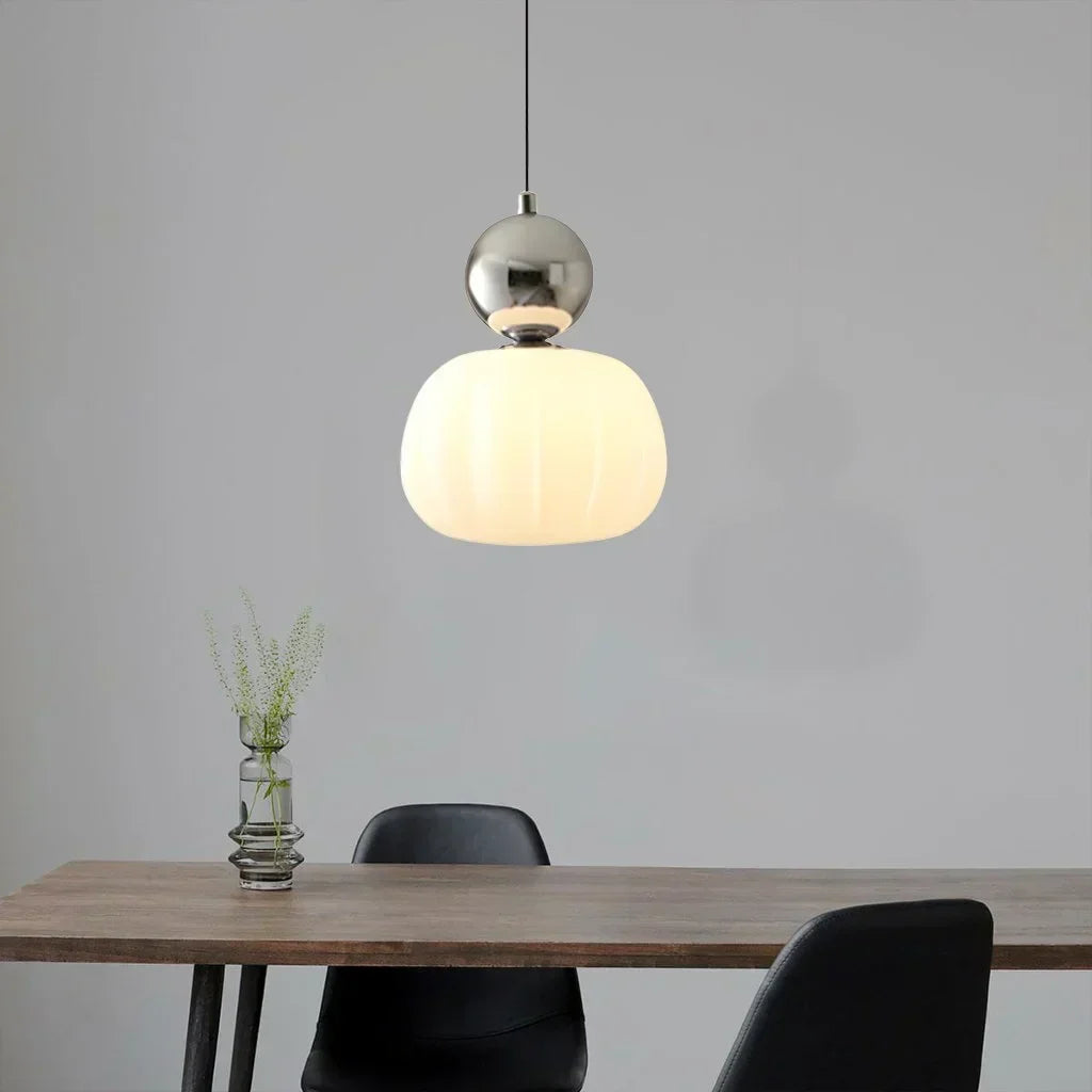 Myna Pendelleuchte – Elegante Beleuchtung für moderne Interieurs