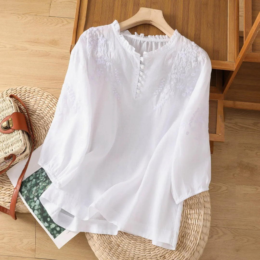 Evelyn – Bestickte Bluse mit Knopfleiste vorne