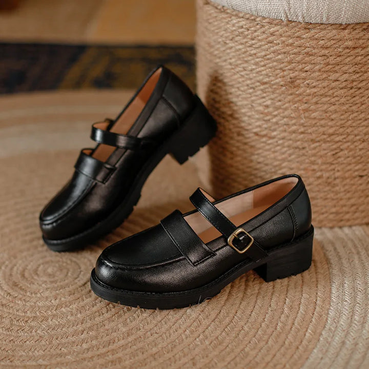 Melanie | Leichte Lederschuhe im klassischen Stil