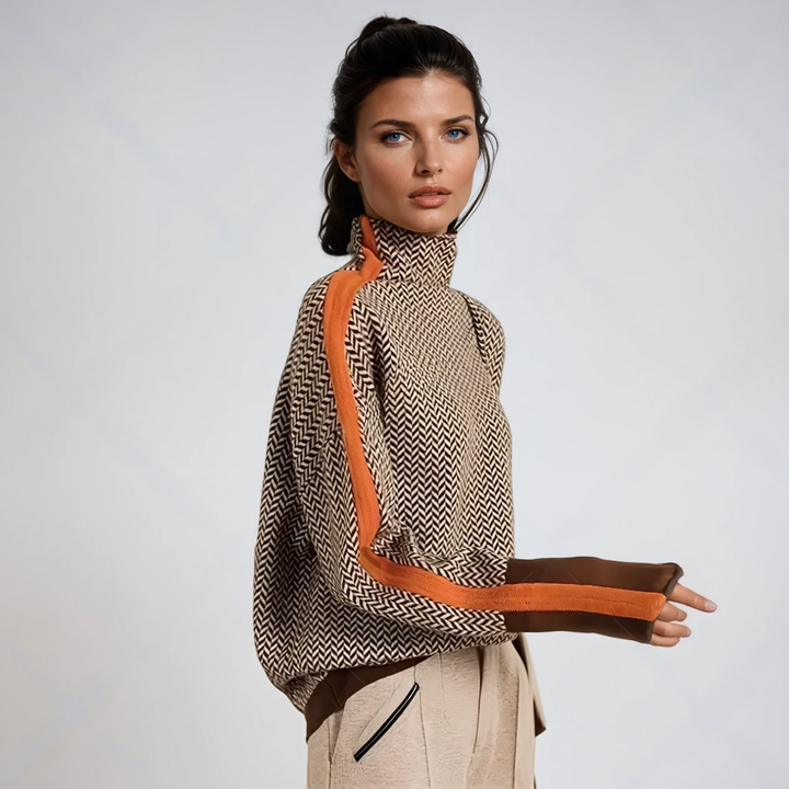 Birgit | Sweater mit hohem Kragen in auffälligen Streifen