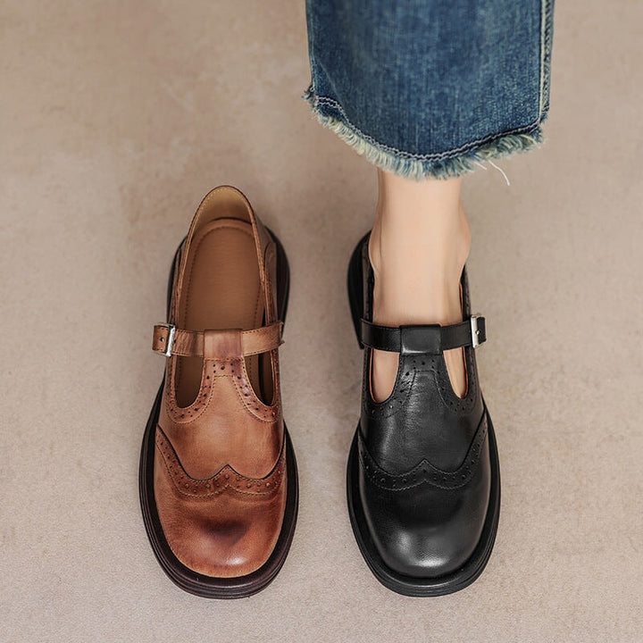T-Riemen-Schuhe Damen – Strukturierte Optik mit perforierten Details