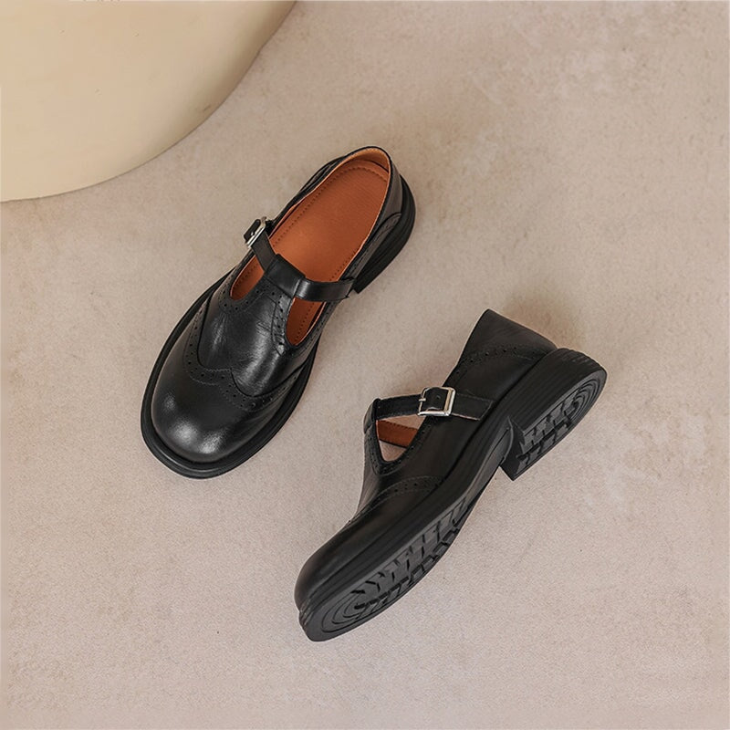 T-Riemen-Schuhe Damen – Strukturierte Optik mit perforierten Details