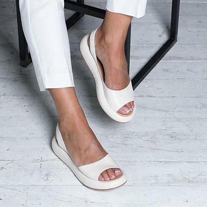 Elegante Damensandalen mit offenem Plateau