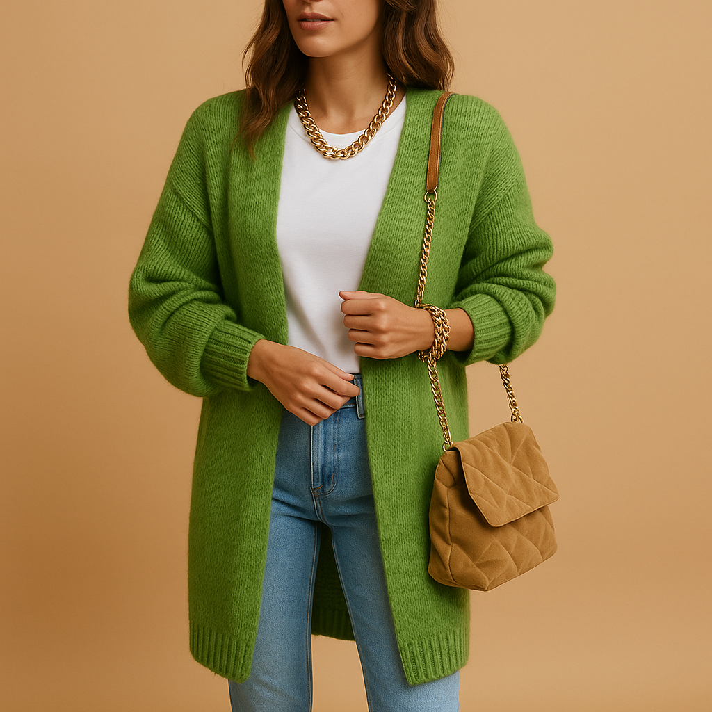 Klassische gestrickte Damenstrickjacke mit offener Vorderseite | Evelien