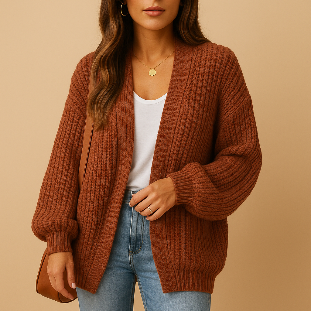 Locker fallende, gestrickte offene Damenstrickjacke mit lässiger Passform | Elina
