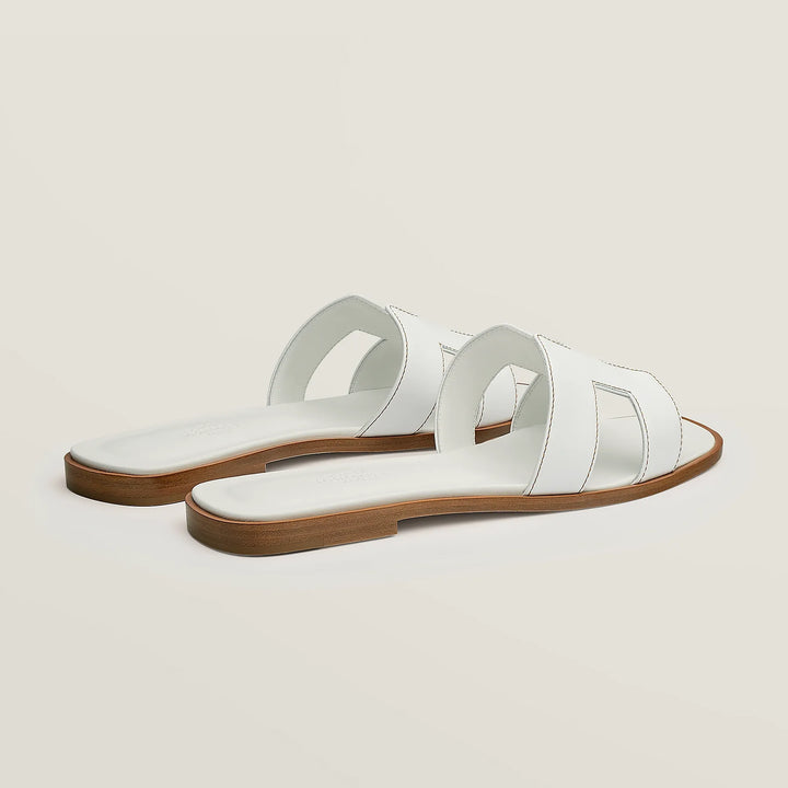 Flache Sandalen für Damen | Lässiger Sommerlook | Bequem und stylisch