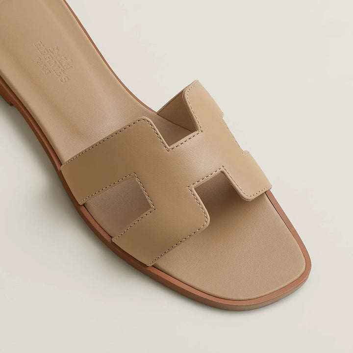 Flache Sandalen für Damen | Lässiger Sommerlook | Bequem und stylisch